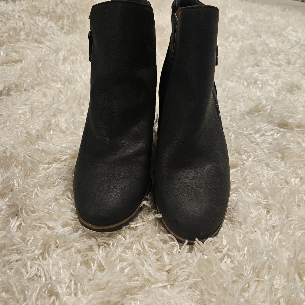 Black Naturalizer Soul Wedge Ankle Boots - Picture 6 of 6